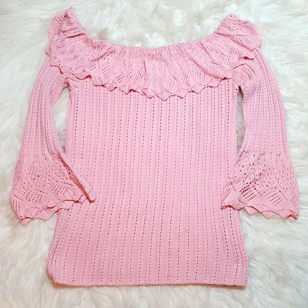 Spoiled Girl bell sleeve pink knit sweater size M